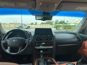 2014 Infiniti QX80 Premium select
