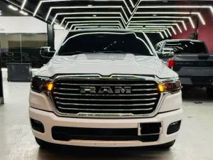 2025 رام ١٥٠٠ Laramie