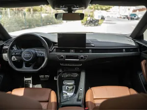 2020 اودي آي ٥ Premium Plus