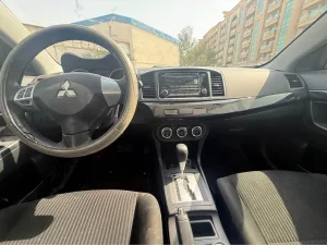 2016 ميتسوبيشي لانسر GT