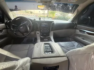 2016 كاديلاك اسكاليد Sport