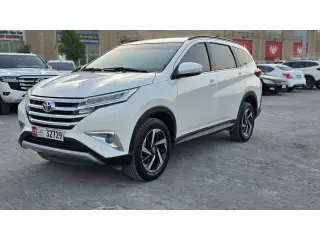 2019 Toyota Rush في Abu Dhabi سيارة مستعملة