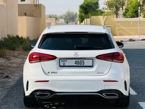 2021 مرسيدس-بنز الفئة - A A220 Sedan 4Matic