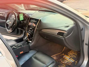 2013 كاديلاك آي تي أس Luxury Coupe