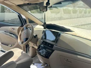 2017 تويوتا بريفيا DLX