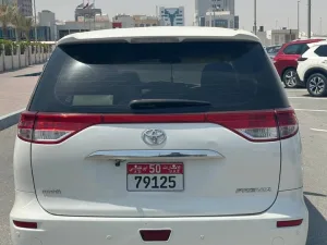 2017 تويوتا بريفيا DLX