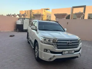 2021 تويوتا لاند كروزر GXR