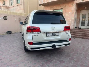 2021 تويوتا لاند كروزر GXR