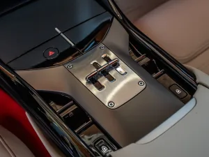 2025 Ferrari Purosangue Base