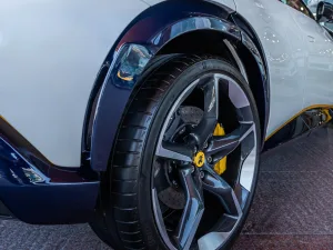 2025 Ferrari Purosangue Base