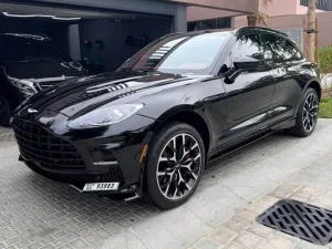 2023 استون مارتن دي بي اكس DBX707