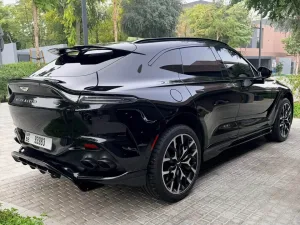 2023 استون مارتن دي بي اكس DBX707