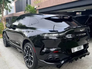 2023 استون مارتن دي بي اكس DBX707