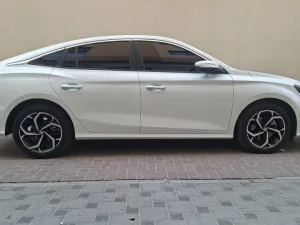 2026 ام جي ٥ No Trim