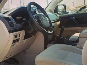 2010 Toyota Land Cruiser GXR