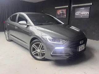 2019 Hyundai Elentra في Dubai سيارة مستعملة