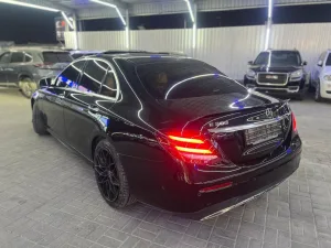 2019 مرسيدس-بنز الفئة - E E300 4Matic