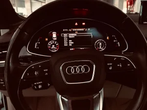 2018 اودي كيو٧ Premium