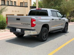 2021 تويوتا تندرا SR5