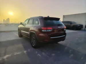 2015 جييب جراند شيروكي SRT