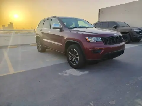 2015 جييب جراند شيروكي SRT