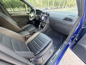 2022 فولجس فاجن تيغوان SE R-Line Black