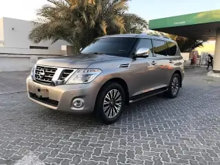 2017 Nissan Patrol في Dubai سيارة مستعملة