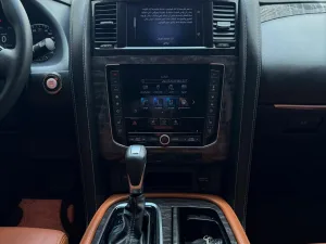 2020 نيسان باترول LE TITANIUM