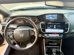 2017 هوندا أكورد Coupe