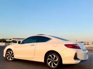2017 هوندا أكورد Coupe