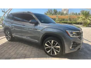 2024 Volkswagen Atlas في Abu Dhabi سيارة مستعملة