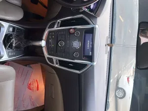 2012 كاديلاك اس ار اكس Base