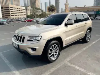 2014 Jeep Grand Cherokee في Sharjah سيارة مستعملة