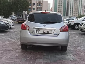 2015 نيسان تيدا S