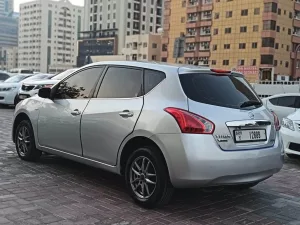 2015 نيسان تيدا S