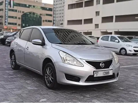 2015 نيسان تيدا S