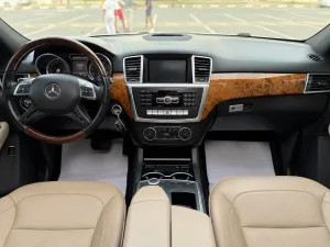 2013 مرسيدس-بنز ام ال ML350