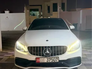 2015 مرسيدس-بنز آلفئة - C C300