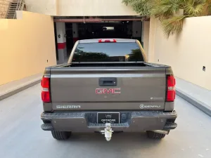2015 GMC Sierra Denali