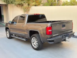 2015 GMC Sierra Denali