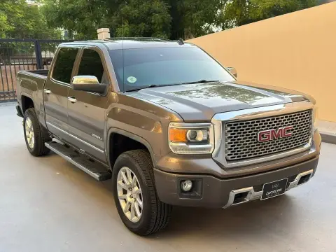 2015 GMC Sierra Denali