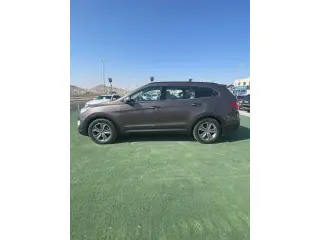 2016 Hyundai Santa Fe في Abu Dhabi سيارة مستعملة