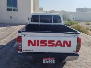 2017 نيسان نافارا S