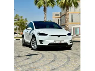 2017 Tesla Model X في Dubai سيارة مستعملة