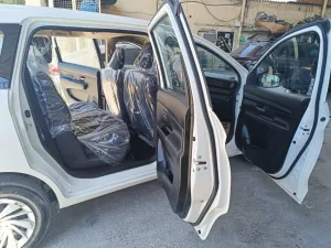 2025 سوزوكي ايرتيجا LXi