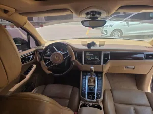 2015 بورش ماكان S