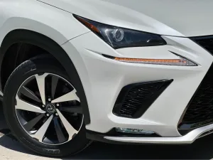 2019 لكزس NX - ان اكس NX300