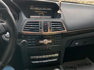 2010 مرسيدس-بنز الفئة - E E200 Coupe