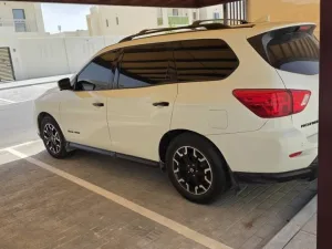 2019 نيسان باثفايندر S