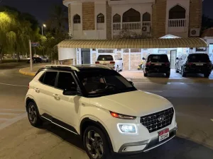 2024 هيونداي فينيو SE